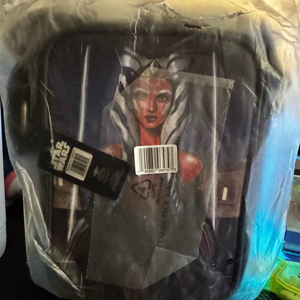 Star Wars Ahsoka Tano Pose & Icon Bag and Wallet
